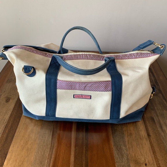 Vineyard Vines Travel Bag 